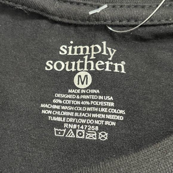 Simply Southern Merry Christmas Long Sleeve Shirt Dogs Medium - Picture 6 of 6